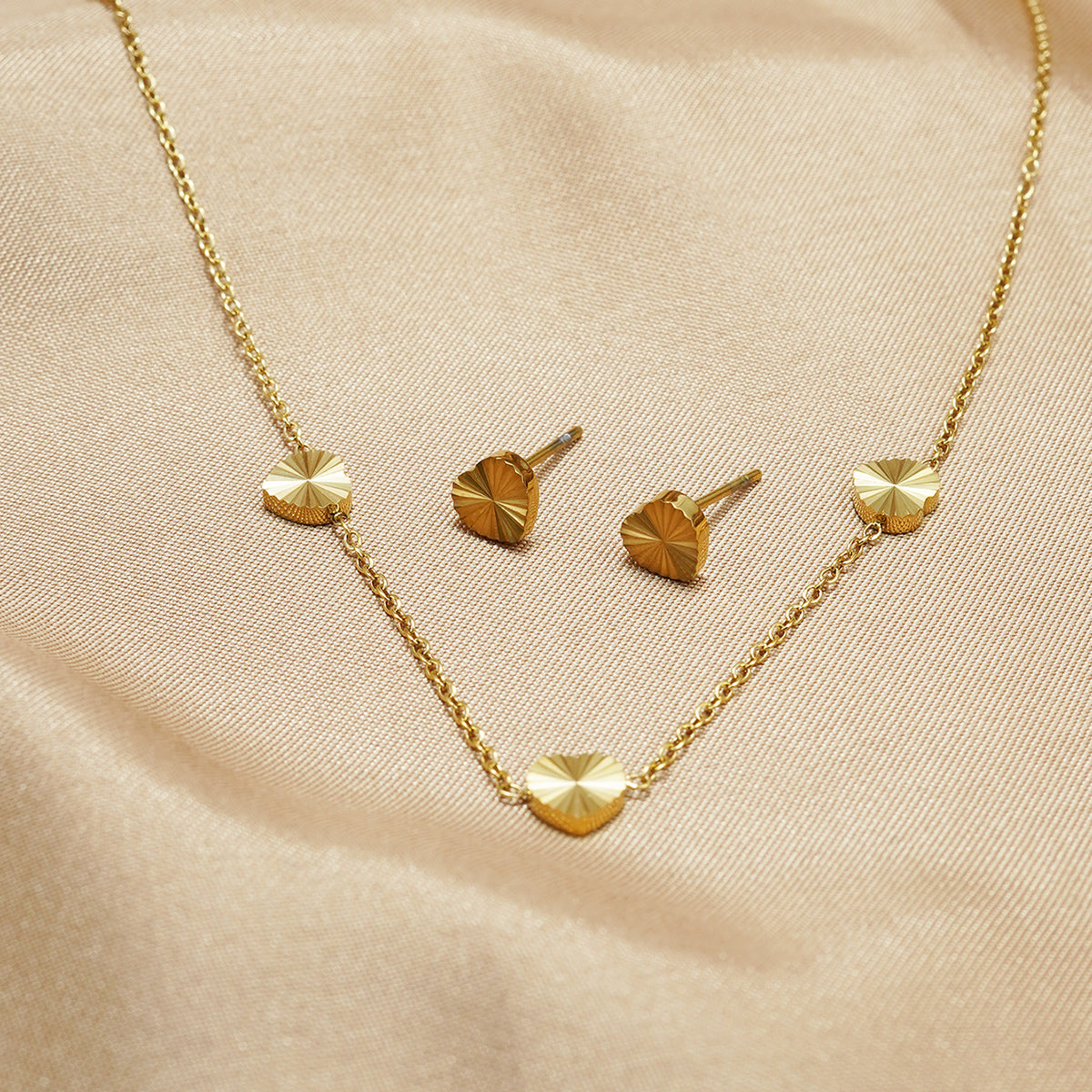 Faceted Disc Necklace & Matching Stud Earrings