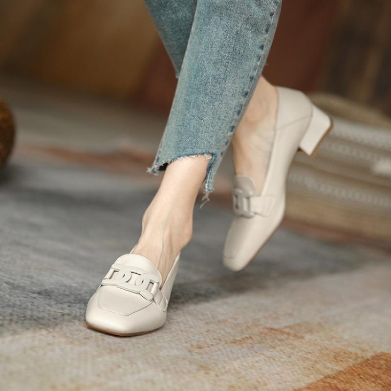 Elegant Elizabeth Ainsley Chunky Heel Loafer Pumps