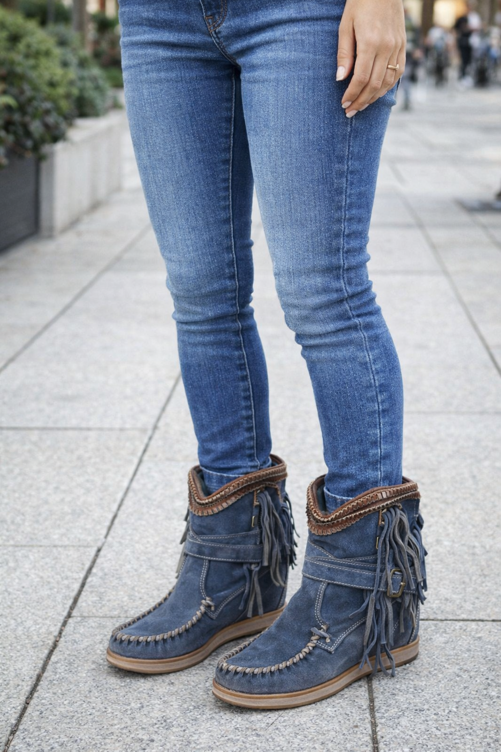 Elizabeth Ainsley Tassel Ankle Boots – Premium Comfort