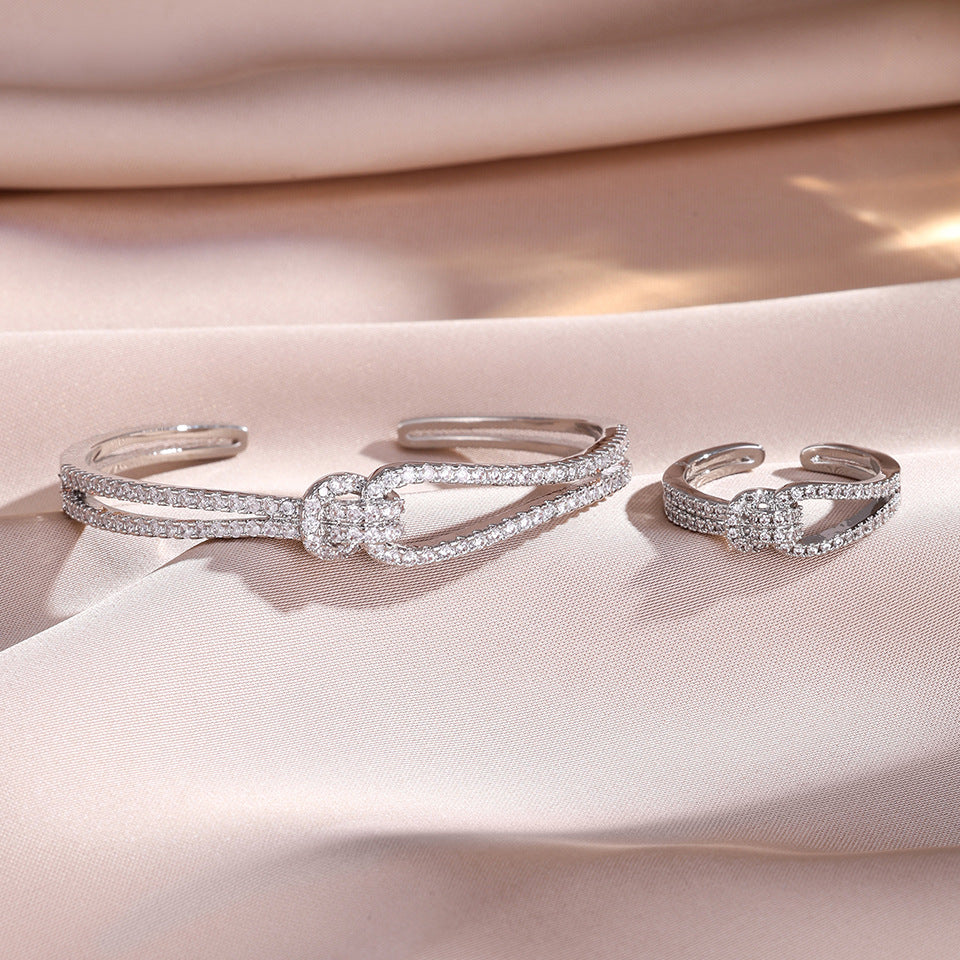 Coordinated Bracelet and Ring Set with Elegant Linked Design
