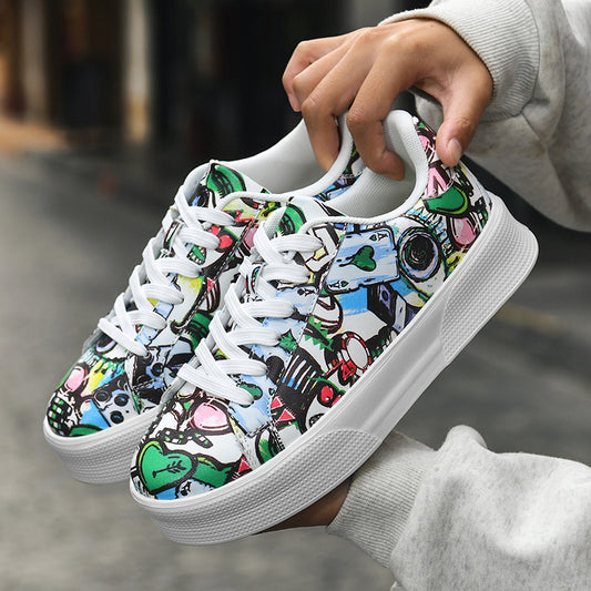 Graffiti Print Elizabeth Ainsley Low-Top Sneakers