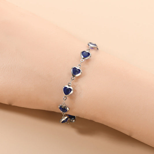 Heart-Accent Chain Bracelet with Elegant Linked Design