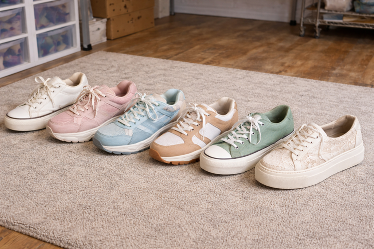 Sneakers