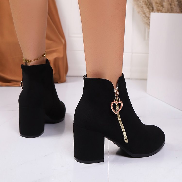 Elizabeth Ainsley Boots - Plus Size Side Zipper Comfort