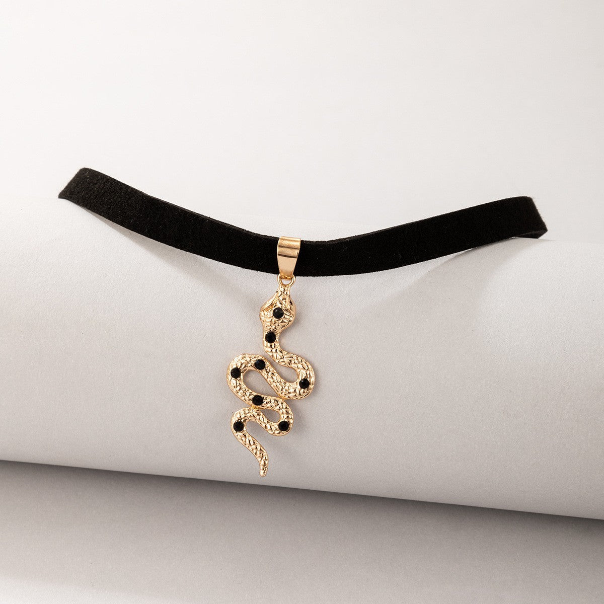Gothic Snake Pendant Velvet Choker Necklace