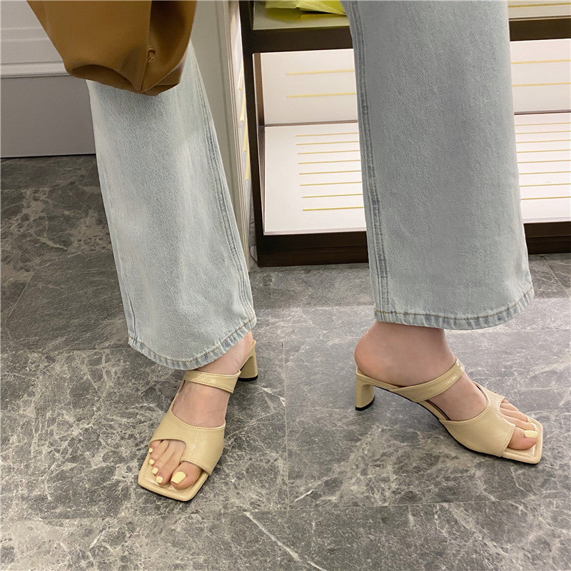 Chic Chunky Heel Sandals by Elizabeth Ainsley