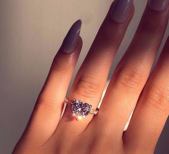 Heart Cut Solitaire Engagement Ring – Pavé Band Brilliance