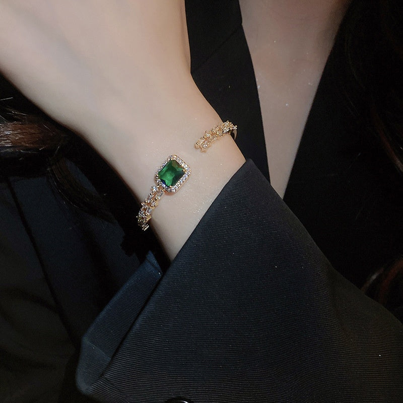Geometric Crystal Bangle Bracelet with Bold Center Detail