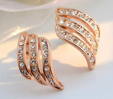 Rose Gold Crystal Curve Earrings