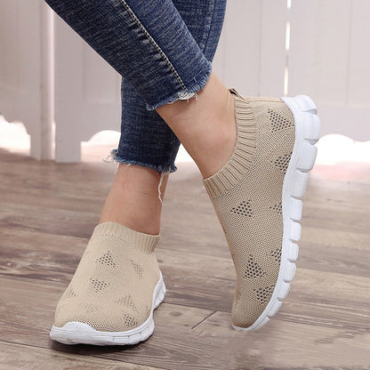 Lightweight Everyday Sneakers by Elizabeth Ainsley