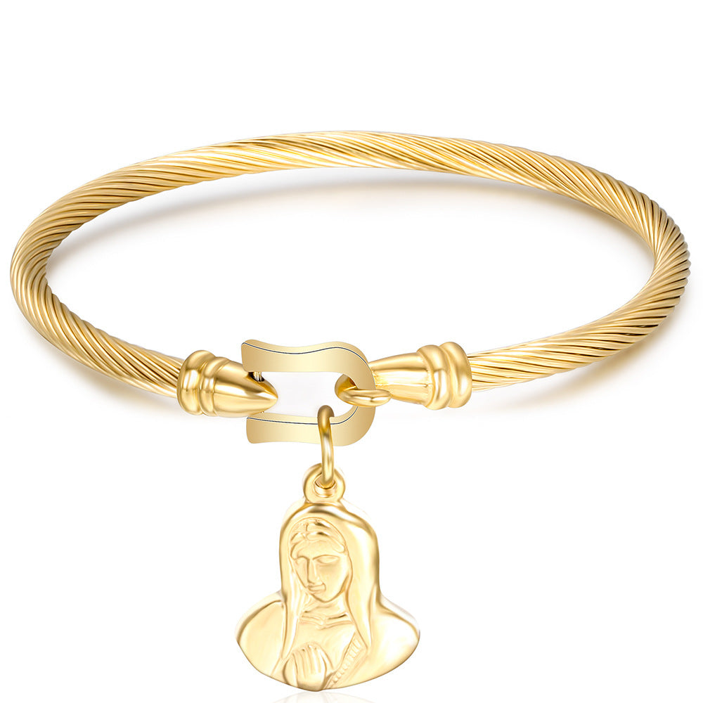 Cable-Style Charm Bracelet with Sculpted Pendant Detail