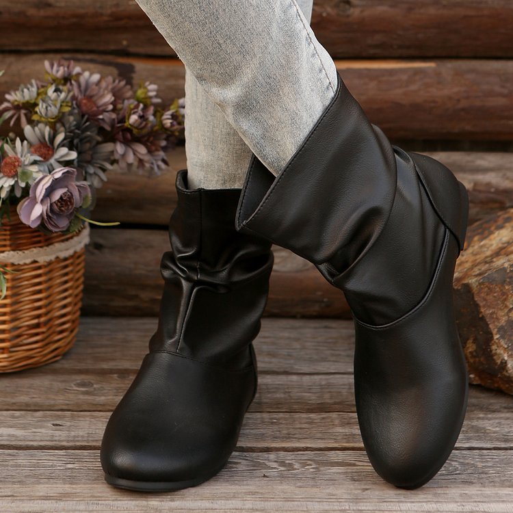 Elizabeth Ainsley Flat Boots - Slip-On Western Comfort