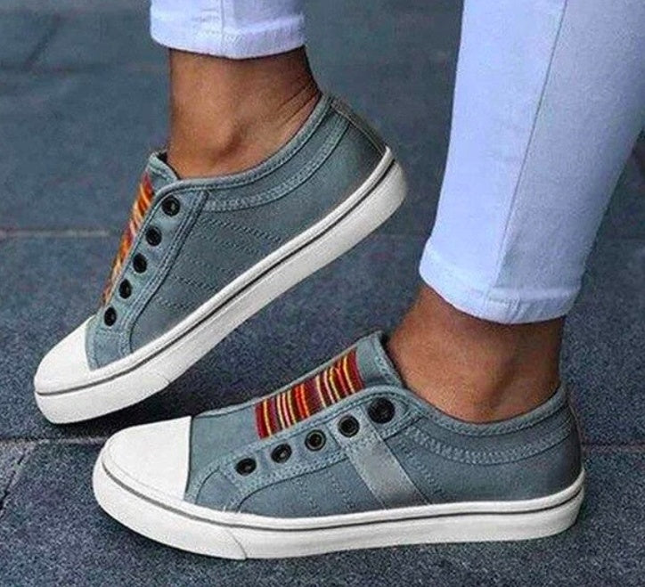 Pinterest-Inspired Elizabeth Ainsley Laceless Canvas Sneakers