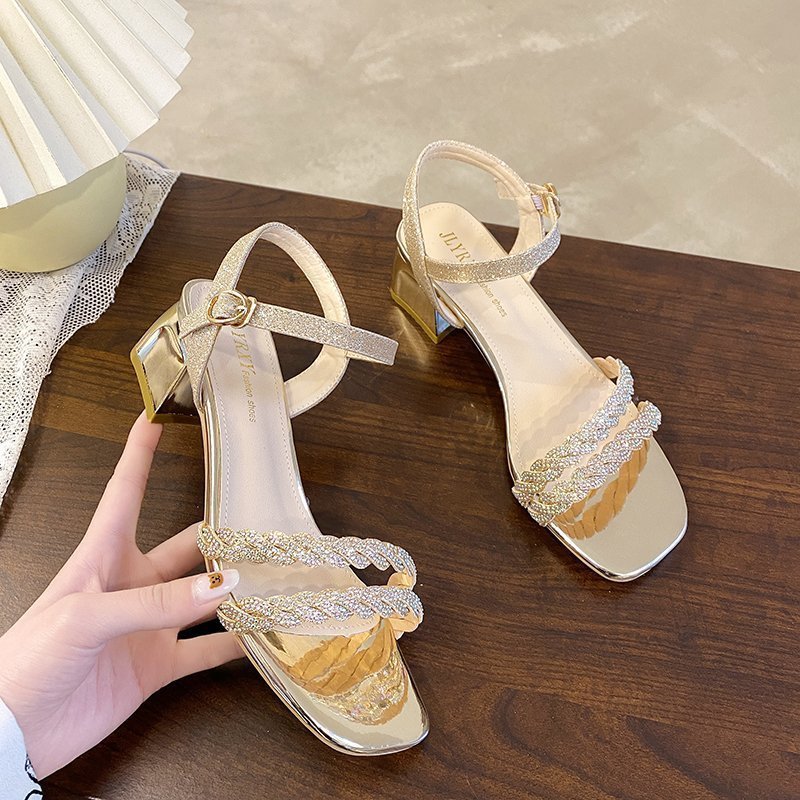 Elegant Elizabeth Ainsley Pinterest-Inspired Heeled Sandals