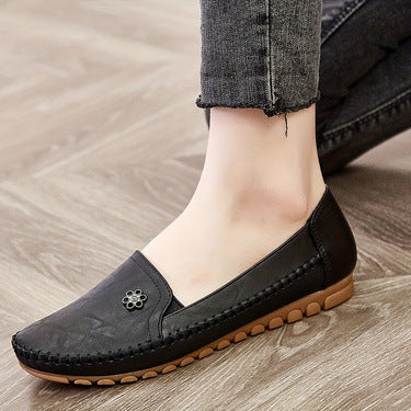 Elizabeth Ainsley Plus Size Loafers - Soft Flat Design