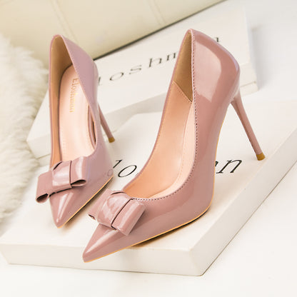 Elegant Bow Pointed Heels by Elizabeth Ainsley