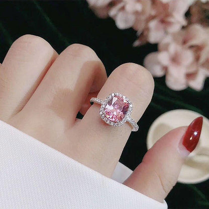 Cushion Cut Halo Engagement Ring – Pavé Diamond Band