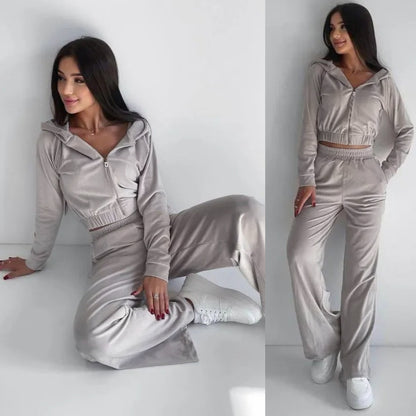 Chic Elizabeth Ainsley Two-Piece Sweatshirt Lounge Set