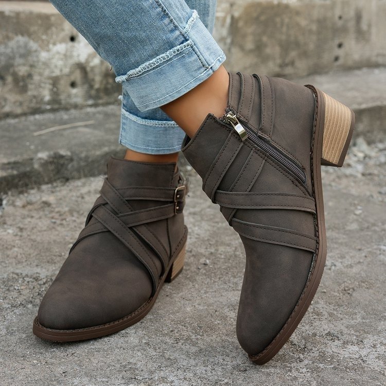 Elizabeth Ainsley Retro Boots - Vintage Comfort Design