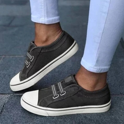 Pinterest-Inspired Elizabeth Ainsley Laceless Canvas Sneakers