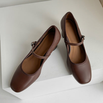 Retro Mary Jane Heels by Elizabeth Ainsley