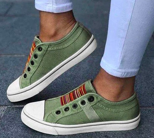 Pinterest-Inspired Elizabeth Ainsley Laceless Canvas Sneakers