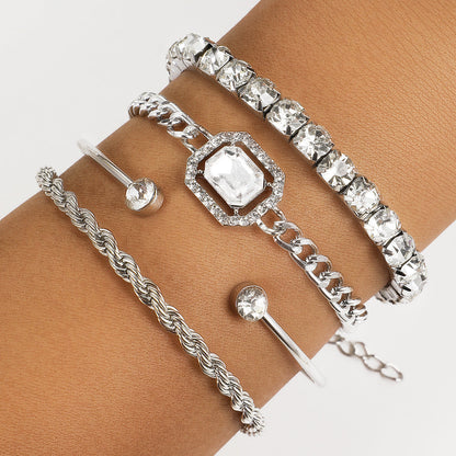 Gold Heart Charm Bracelet