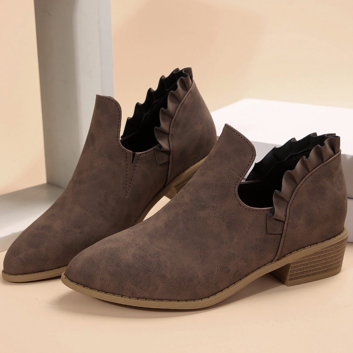 Elizabeth Ainsley Women's Chunky Heel Pointed Toe Boots