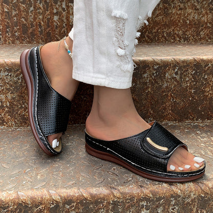 Hollow Platform Sandals Elizabeth Ainsley Women’s Slides