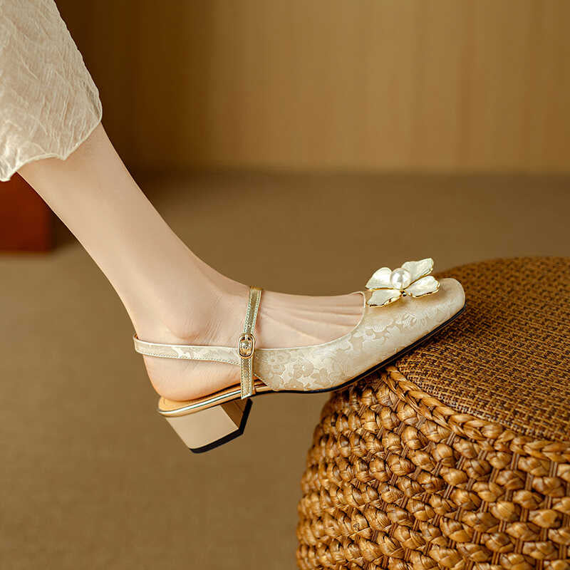 Vintage Floral Elizabeth Ainsley Square Toe Heels