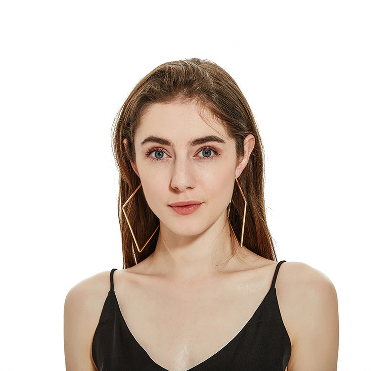 Bold Geometric Square Hoop Earrings – Modern Statement Style
