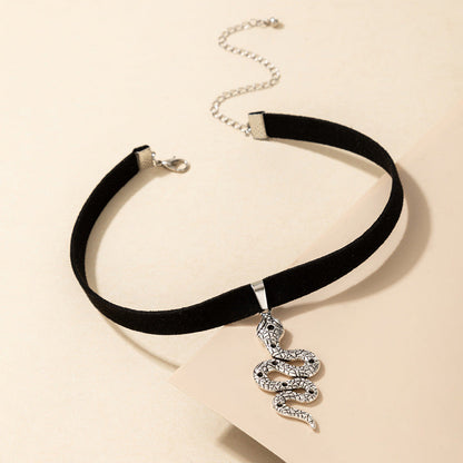 Gothic Snake Pendant Velvet Choker Necklace