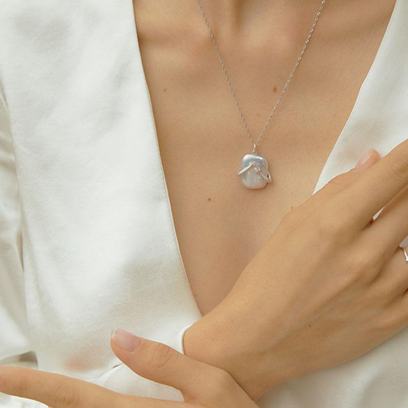 Hugging Arms Pendant Necklace
