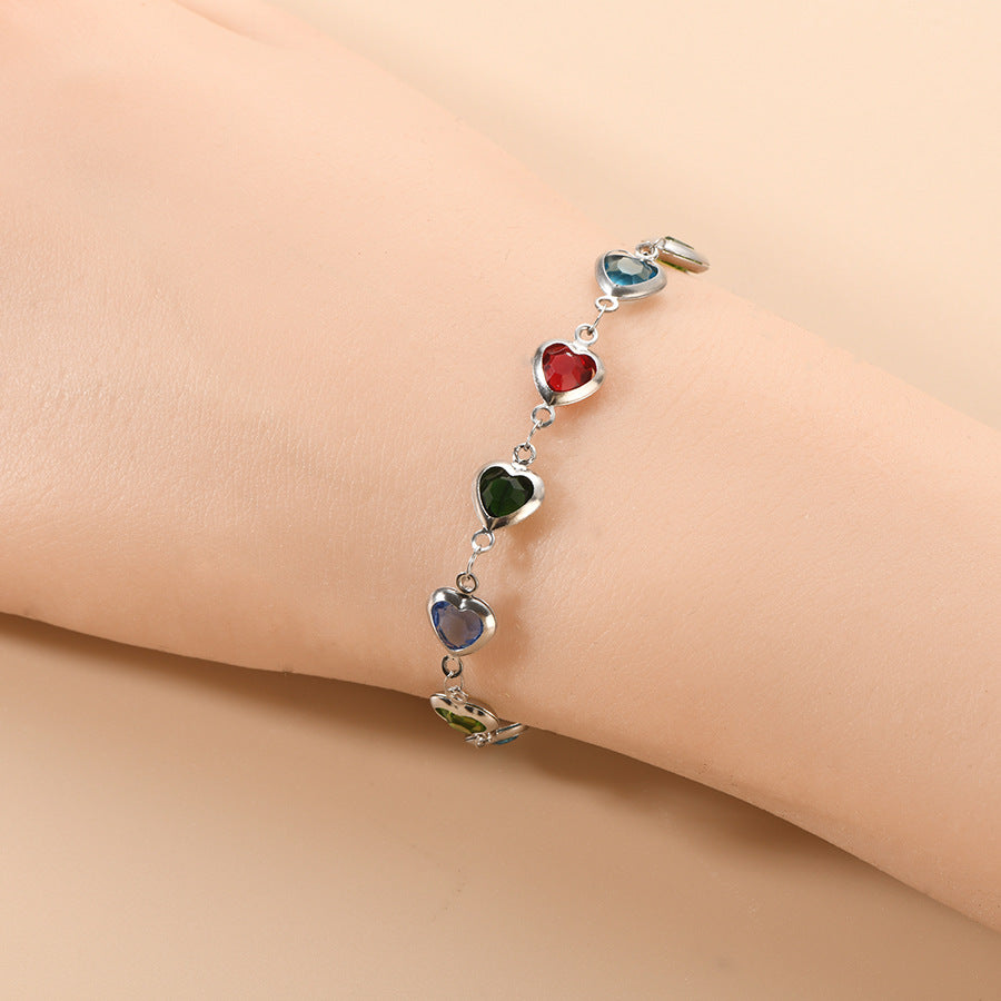 Heart-Accent Chain Bracelet with Elegant Linked Design