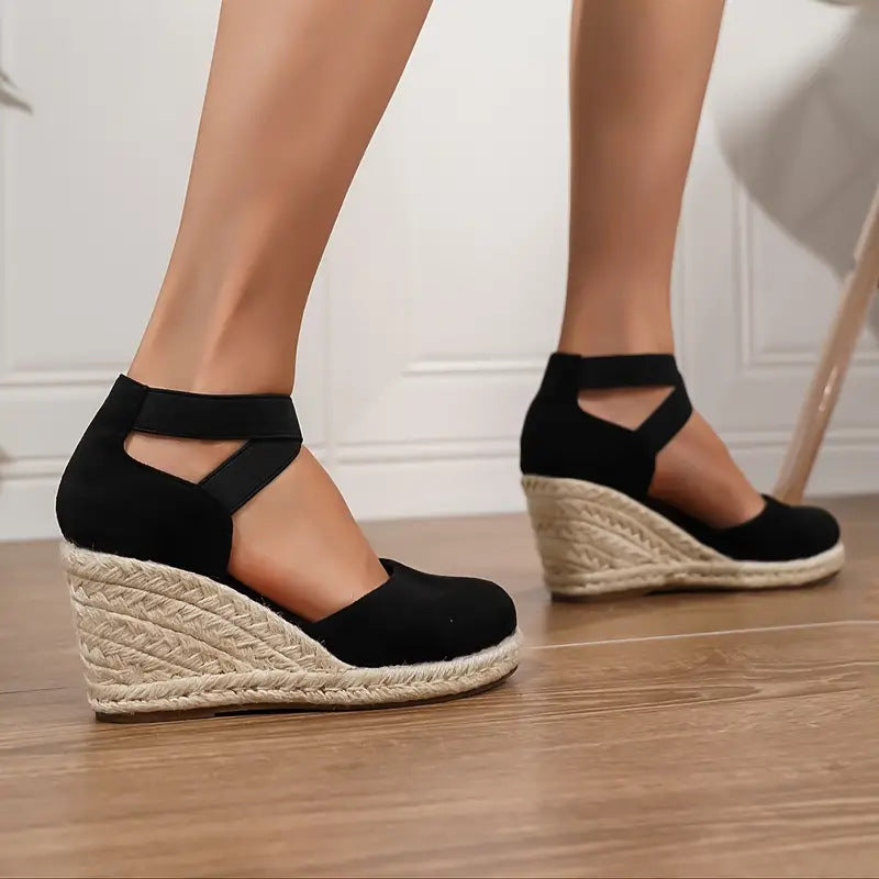 Chic Elizabeth Ainsley Plus Size Sports Sandals