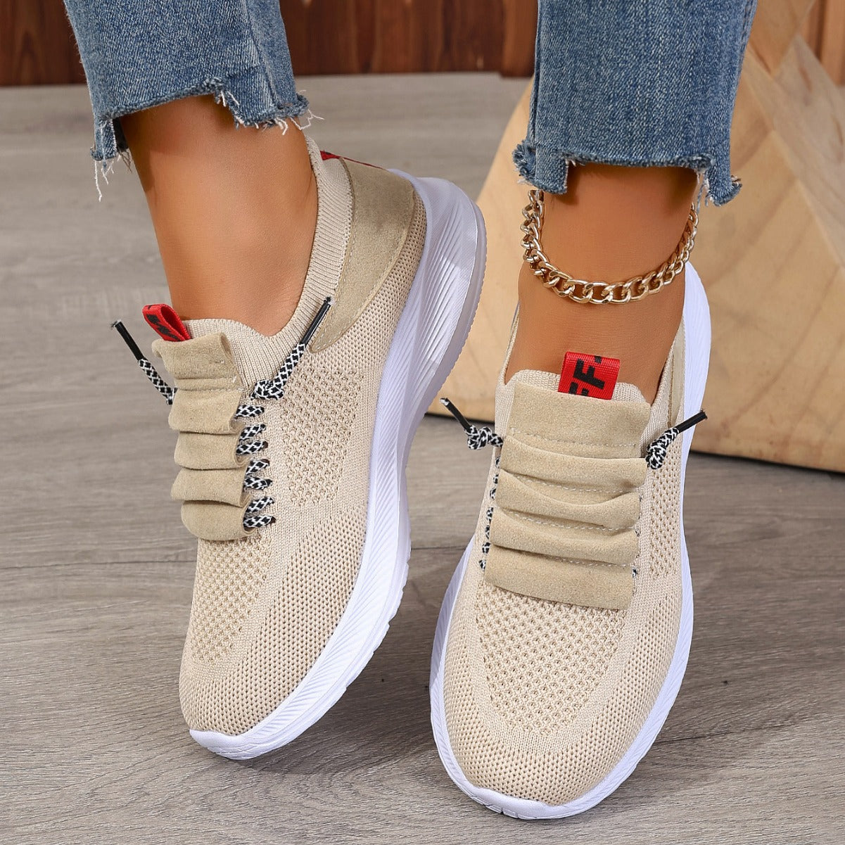 Lightweight Elizabeth Ainsley Everyday Mesh Sneakers