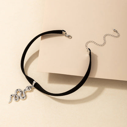 Gothic Snake Pendant Velvet Choker Necklace