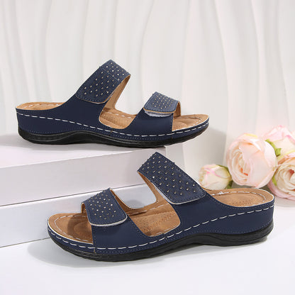 Artistic Elizabeth Ainsley Plus-Size Wedge Sandals