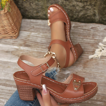 Chic Comfort Elizabeth Ainsley Plus Size Sandals