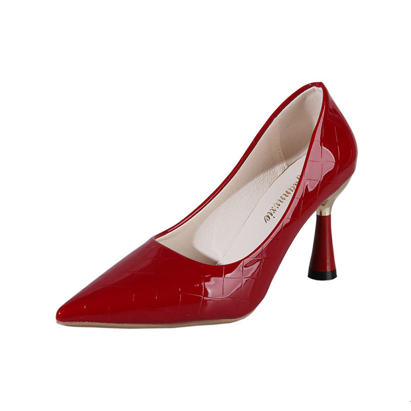 Chic Pointed Heels by Elizabeth Ainsley