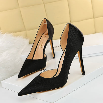 Elegant Silk Pointed Heels by Elizabeth Ainsley