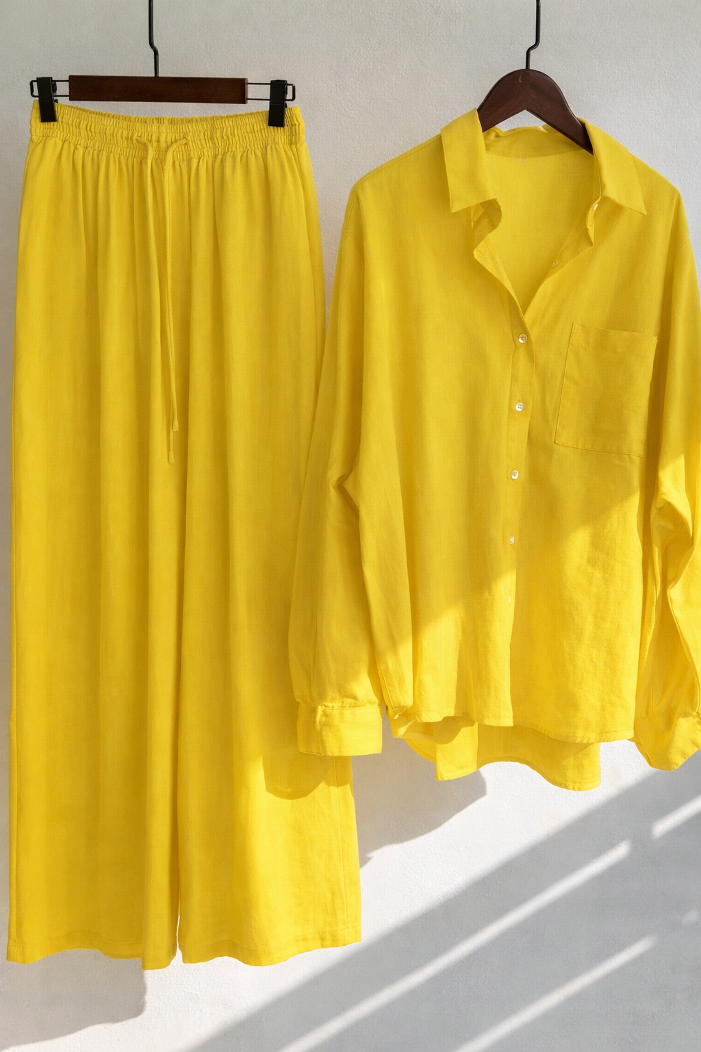 Relaxed Cotton Linen Set by Elizabeth Ainsley