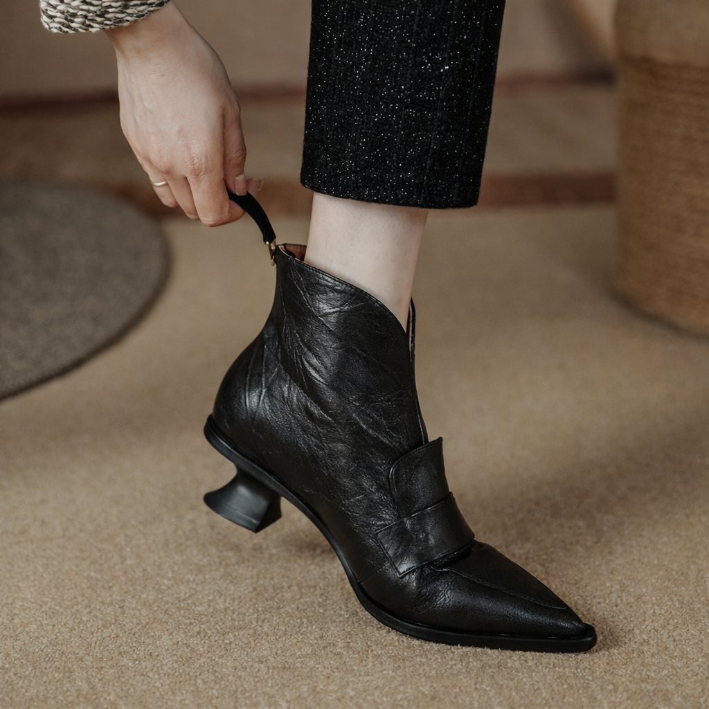 Elizabeth Ainsley Vintage Ankle Boots - Pointed Toe Comfort