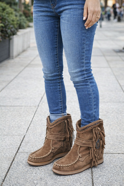 Elizabeth Ainsley Tassel Ankle Boots – Premium Comfort