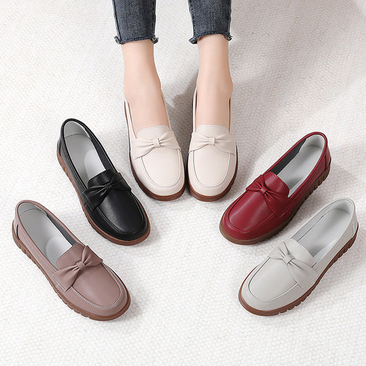 Elegant Comfort Elizabeth Ainsley Flat Leather Loafers