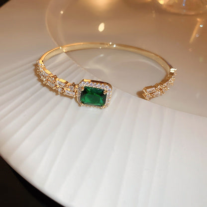 Geometric Crystal Bangle Bracelet with Bold Center Detail
