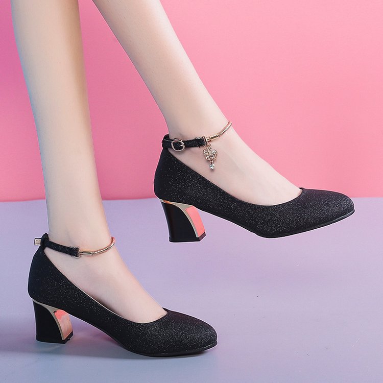 Elegant Elizabeth Ainsley Chunky Heel Pumps
