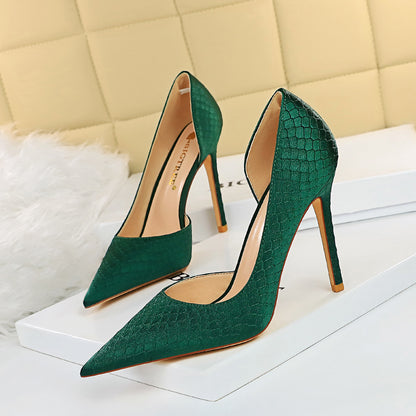 Elegant Silk Pointed Heels by Elizabeth Ainsley