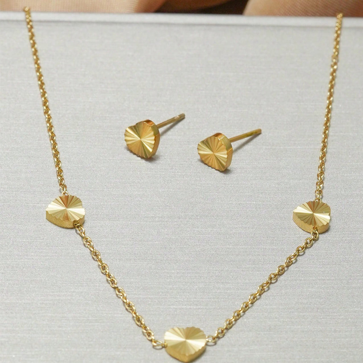 Faceted Disc Necklace & Matching Stud Earrings