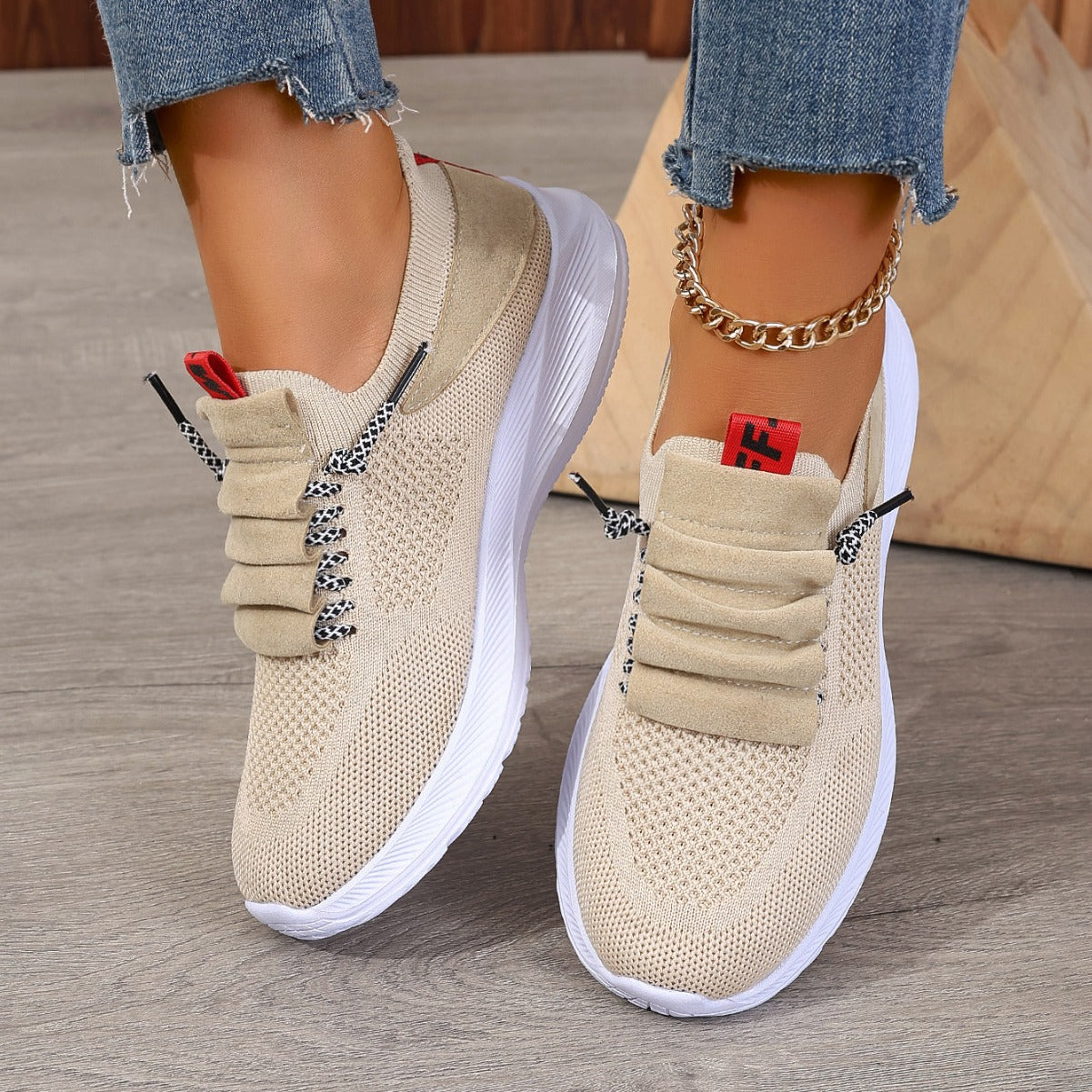 Lightweight Elizabeth Ainsley Everyday Mesh Sneakers